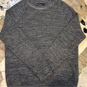 Women's Classic Gray Crew Neck Sweater